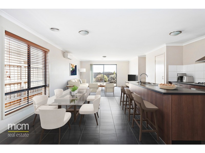 4 Warunda Parade, Point Cook VIC 3030