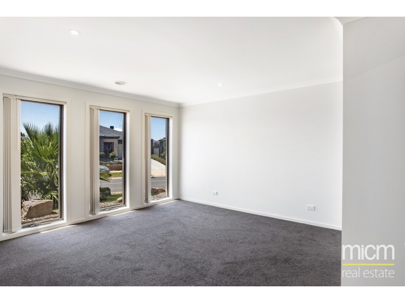 19 Marshall Terrace, Point Cook VIC 3030