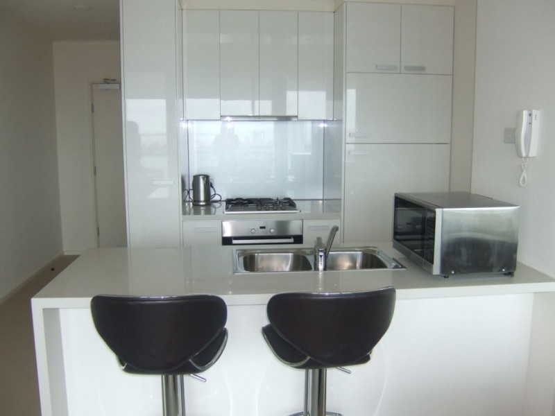 REF 23371/180 City Road, Southbank VIC 3006