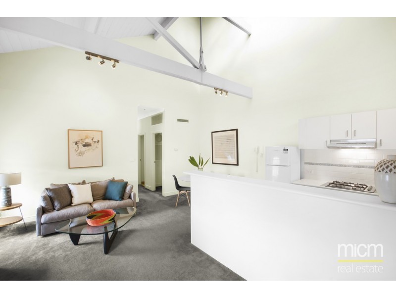 21 Wiltshire Drive, Kew VIC 3101