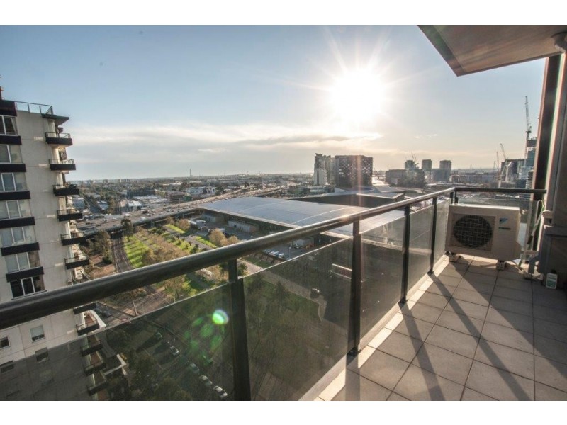 REF 23373/63 Whiteman Street, Southbank VIC 3006