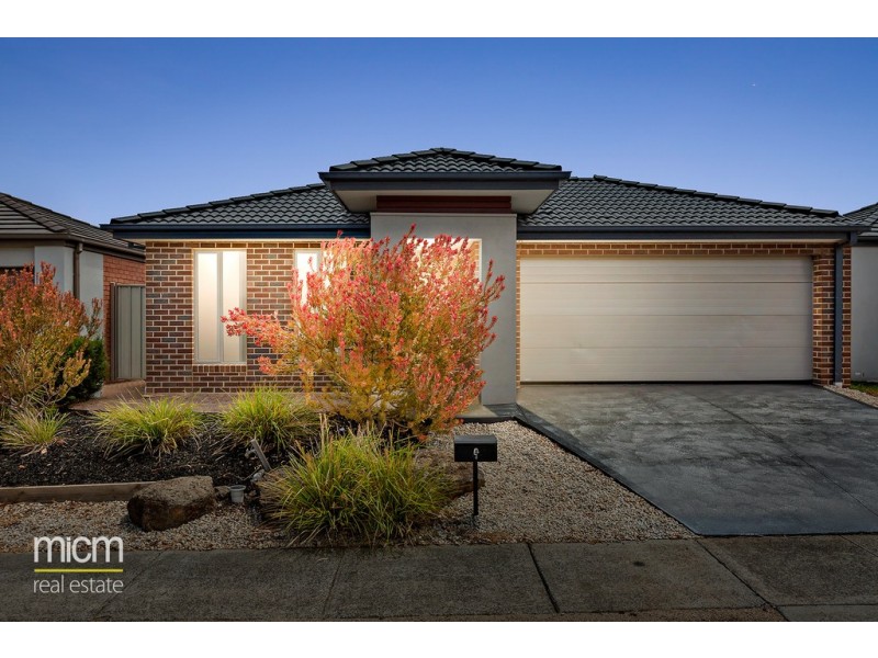 4 Viaduct Parade, Truganina VIC 3029