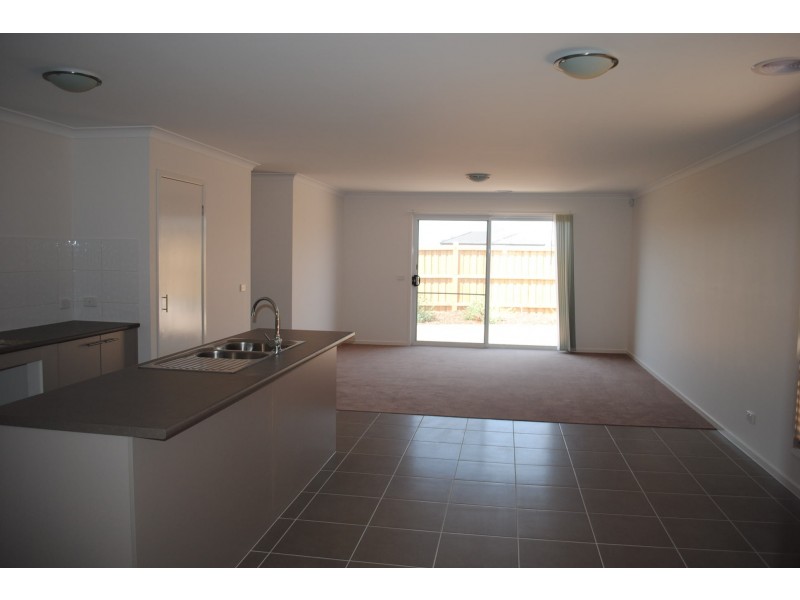 3 Warunda Parade, Point Cook VIC 3030