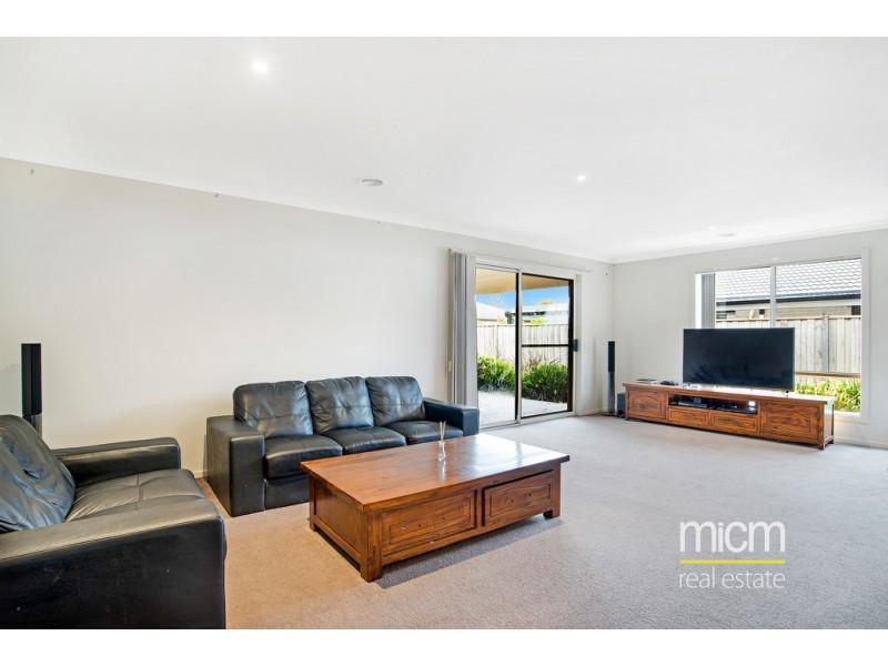 5 Hydrangea Drive, Point Cook VIC 3030