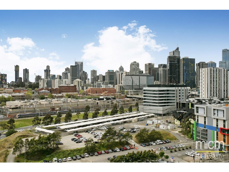 N1303/231-245 Harbour Esplanade, Docklands VIC 3008
