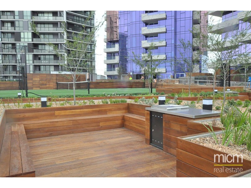 N1303/231-245 Harbour Esplanade, Docklands VIC 3008