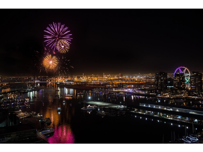 2608B/100 Harbour Esplanade, Docklands VIC 3008