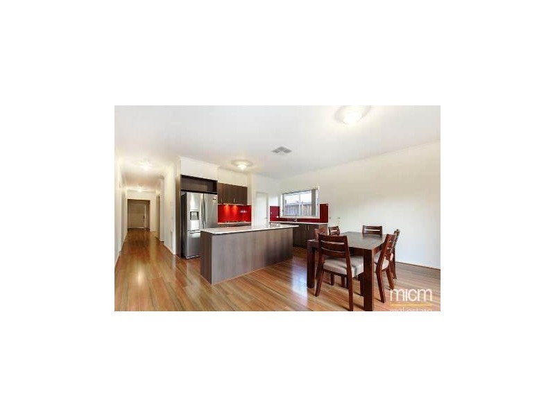 14 Trimotor Road, Point Cook VIC 3030