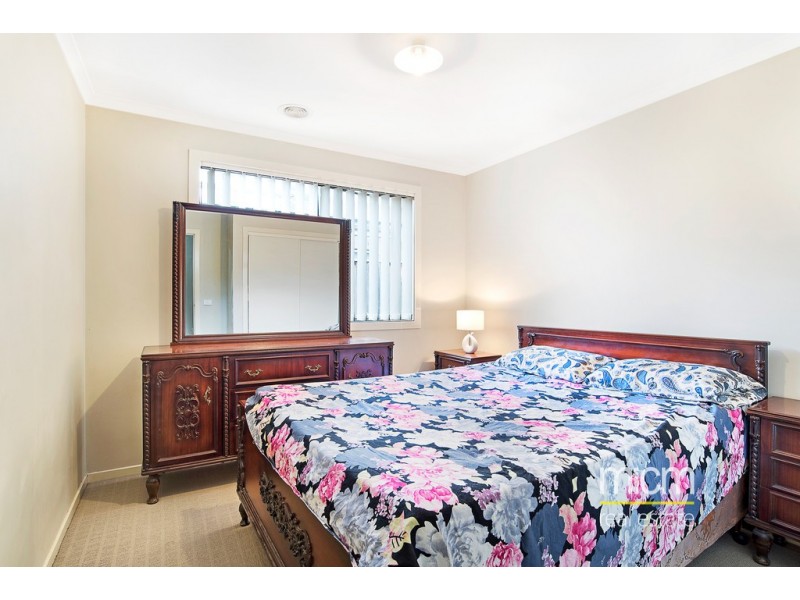 8 Mallard Close, Williams Landing VIC 3027