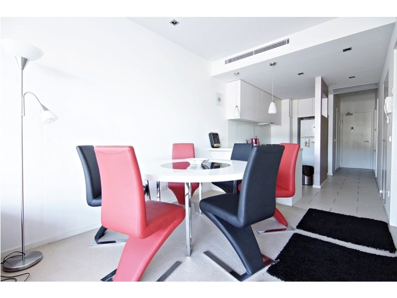 110/60 Siddeley Street, Docklands VIC 3008