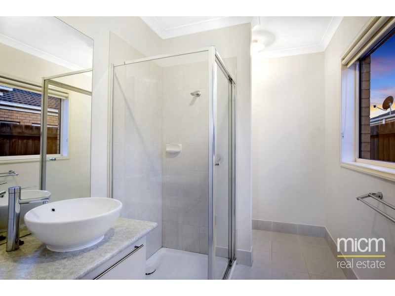 379 Boardwalk Boulevard, Point Cook VIC 3030