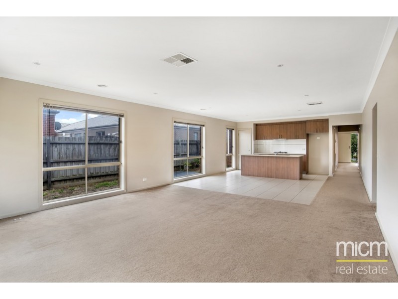 39 Windrest Way, Point Cook VIC 3030