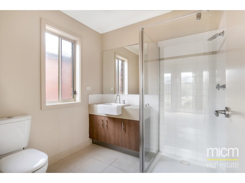 39 Windrest Way, Point Cook VIC 3030