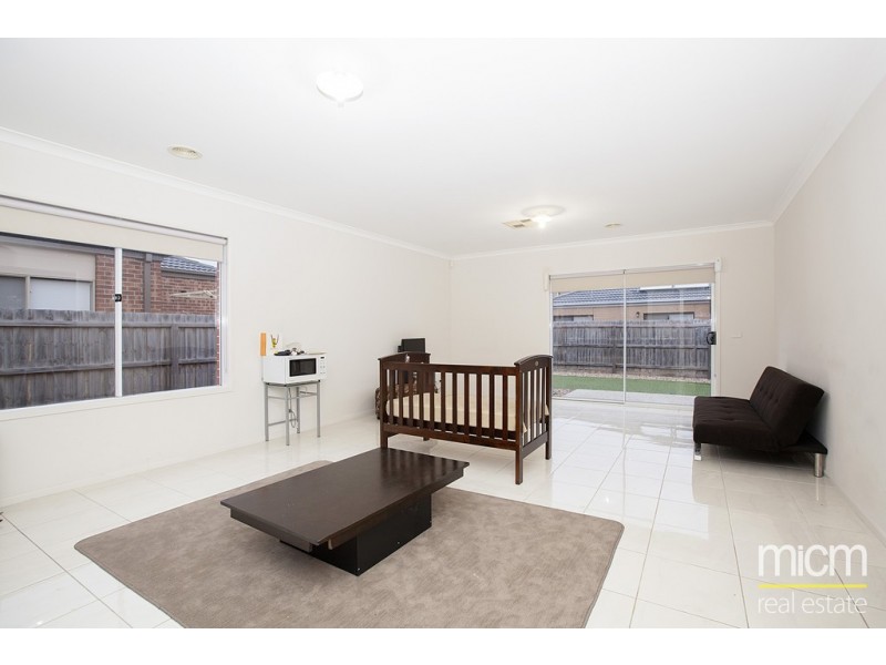 7 Pangana Drive, Point Cook VIC 3030
