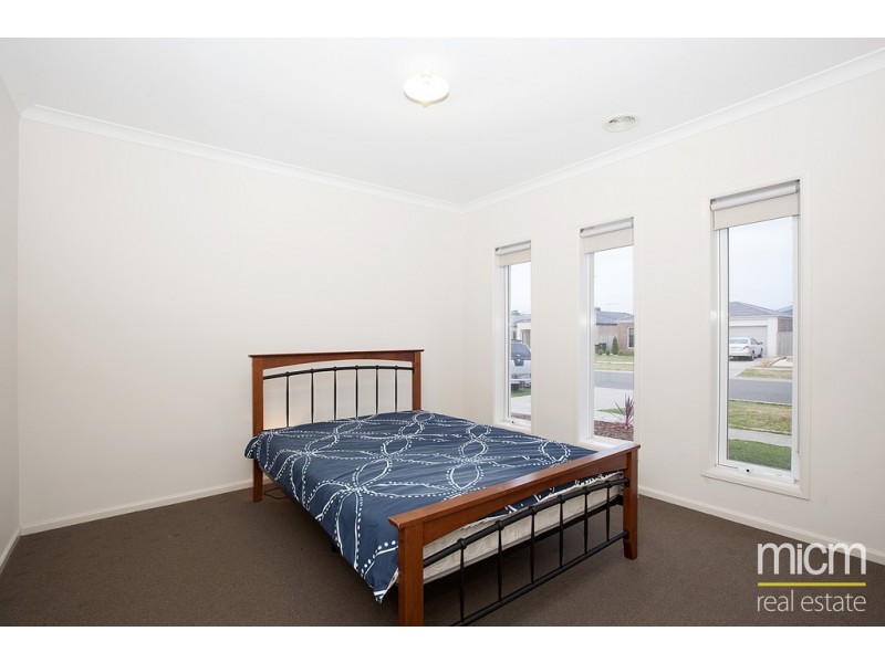 7 Pangana Drive, Point Cook VIC 3030