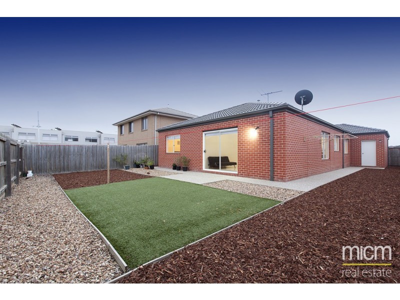 7 Pangana Drive, Point Cook VIC 3030