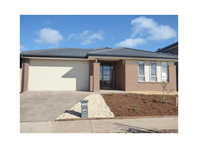 6 Lure Avenue, Point Cook VIC 3030