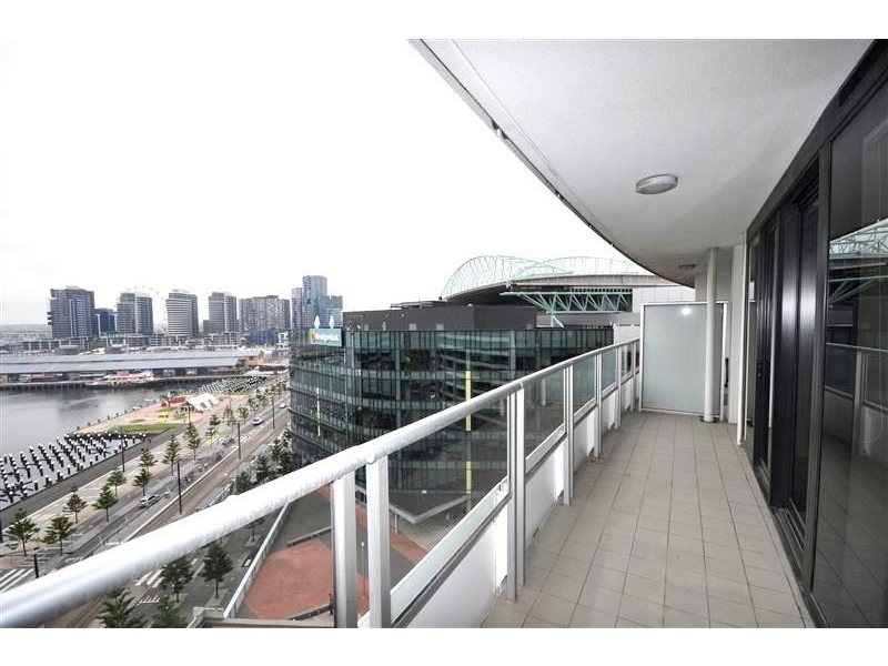 1205/100 Harbour Esplanade, Docklands VIC 3008