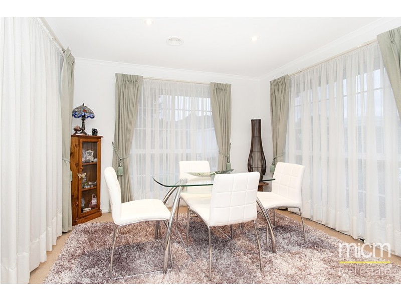 6/23-25 Finch Road, Werribee South VIC 3030