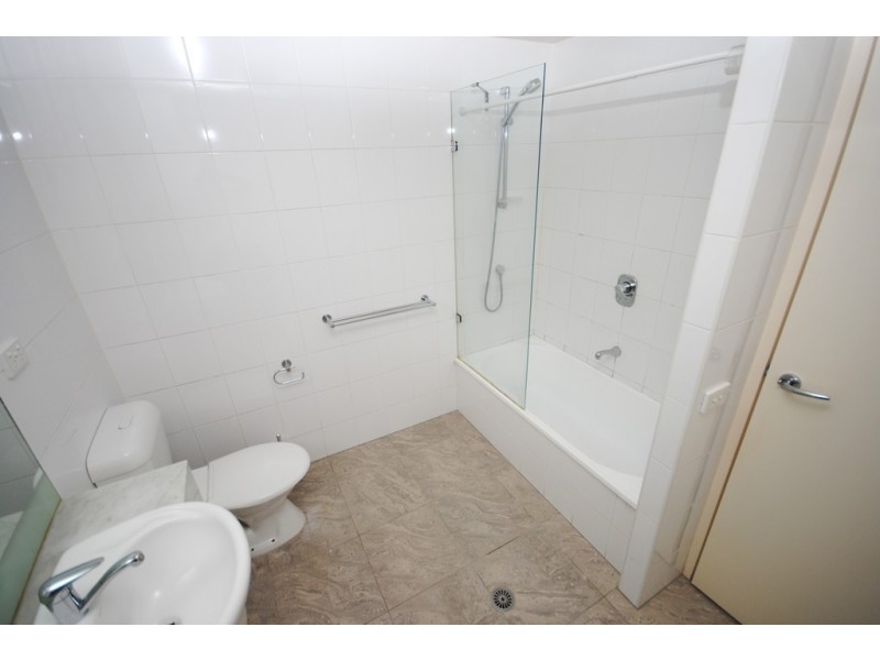 REF 23398/100 Kavanagh Street, Southbank VIC 3006