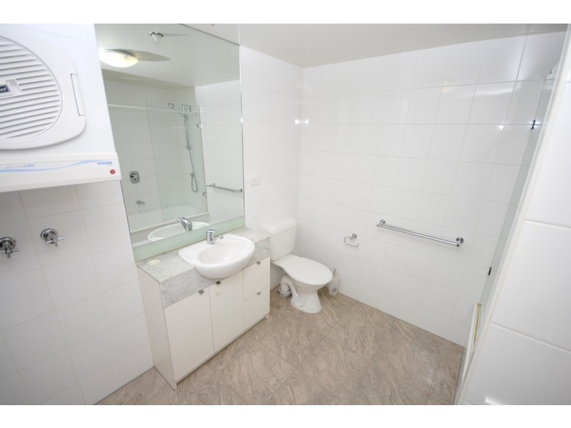 REF 23398/100 Kavanagh Street, Southbank VIC 3006