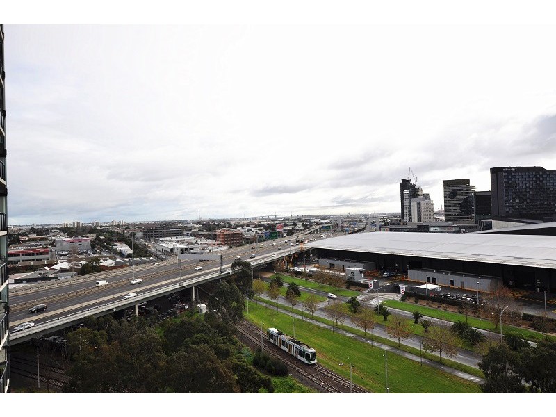 REF 23399/83 Whiteman Street, Southbank VIC 3006