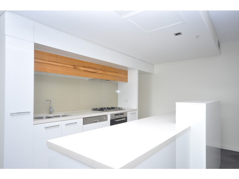 3304/100 Harbour Esplanade, Docklands VIC 3008