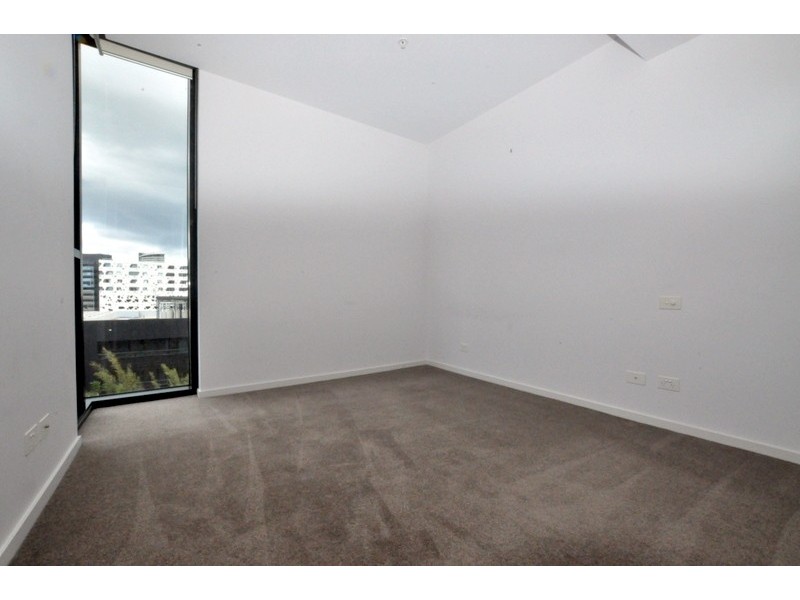 104/55 Victoria Harbour Promenade, Docklands VIC 3008