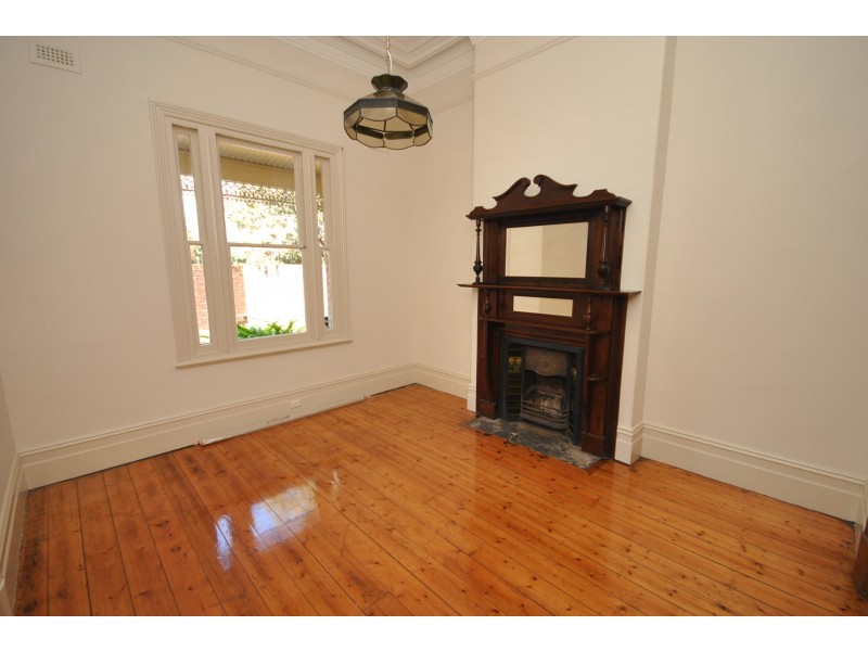 72 Canterbury Road, Middle Park VIC 3206