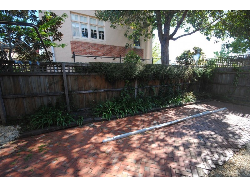 72 Canterbury Road, Middle Park VIC 3206