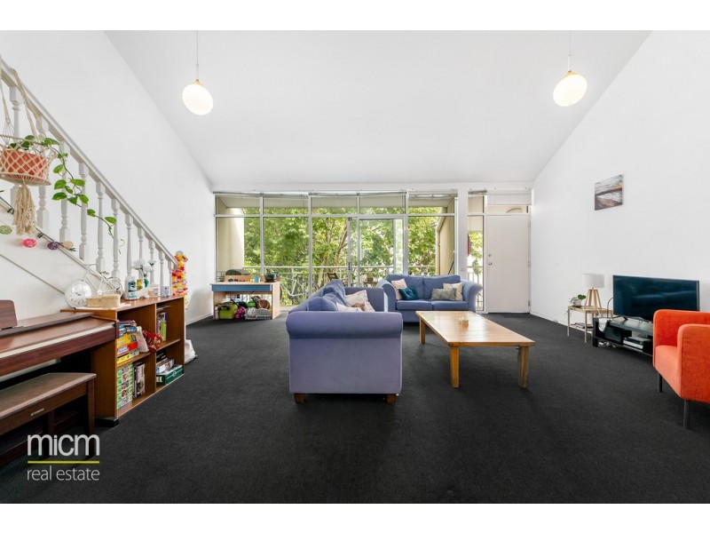 16/1066 Lygon Street, Carlton North VIC 3054