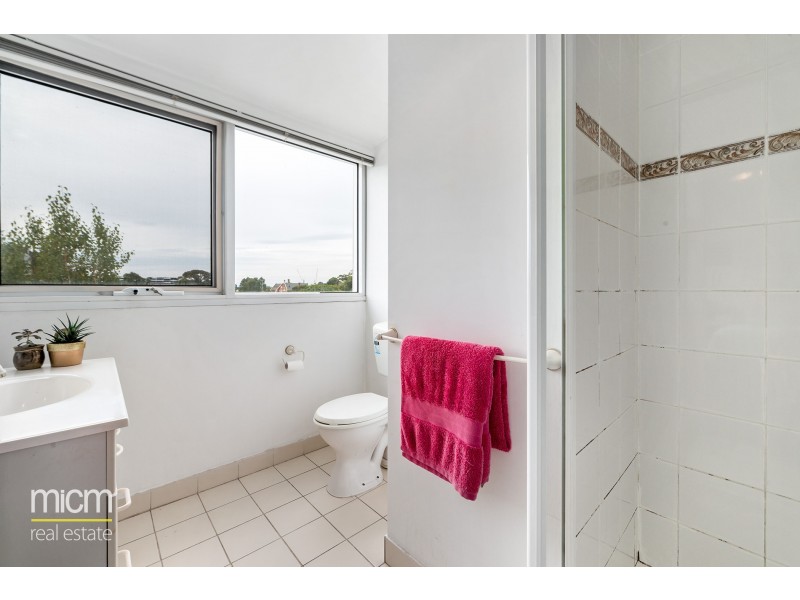 16/1066 Lygon Street, Carlton North VIC 3054