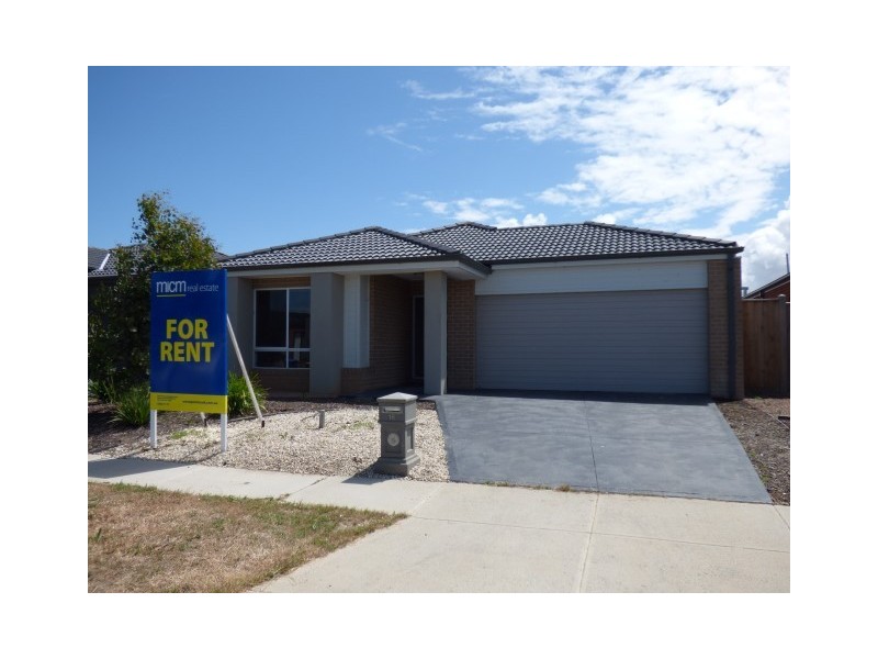 16 Casino Parade, Point Cook VIC 3030