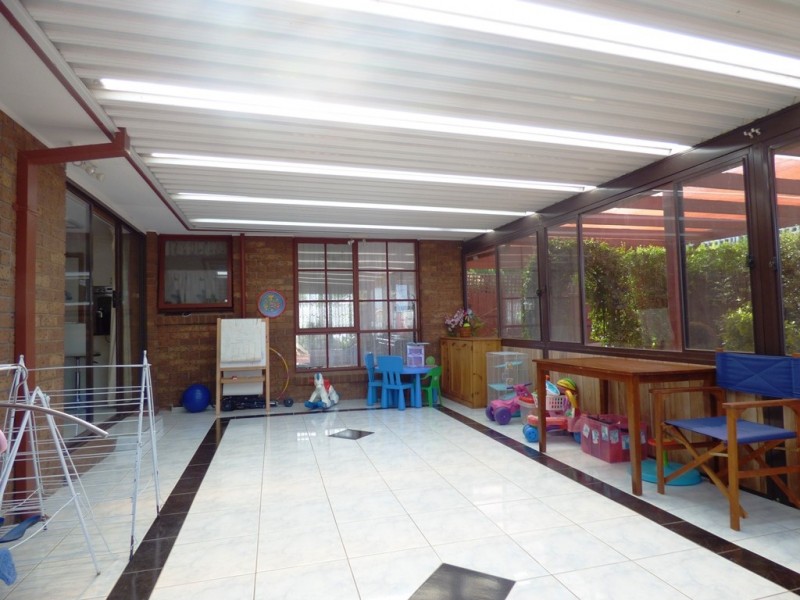 8 Strickland Avenue, Hoppers Crossing VIC 3029