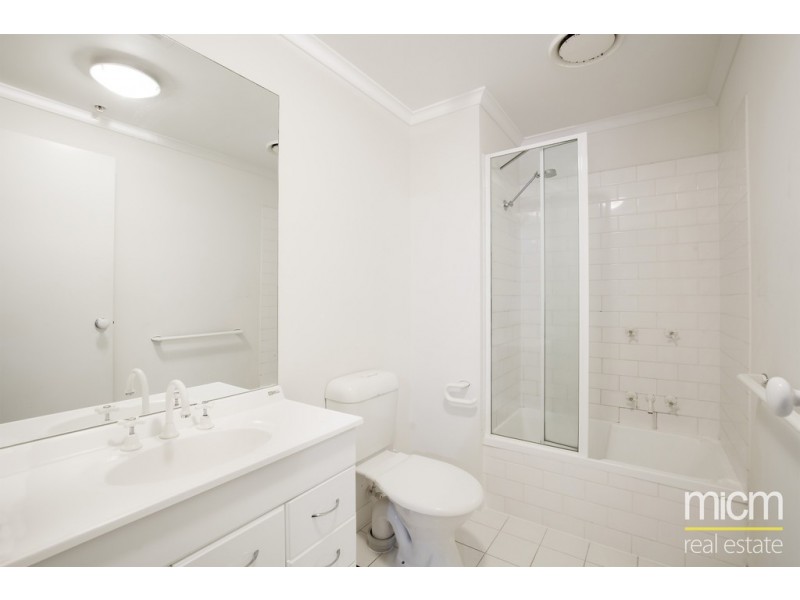 157/79 Whiteman Street, Southbank VIC 3006