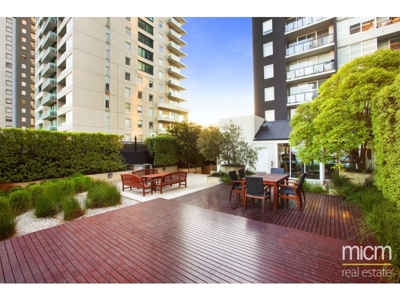157/79 Whiteman Street, Southbank VIC 3006