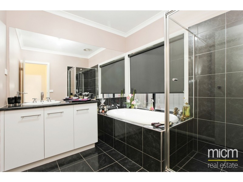 49 Penrose Promenade, Tarneit VIC 3029