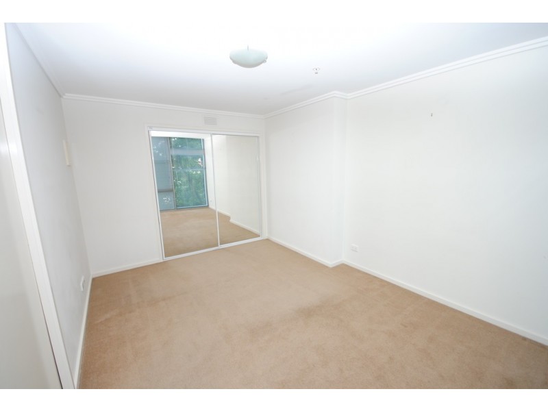 REF 23433/90 Kavanagh Street, Southbank VIC 3006