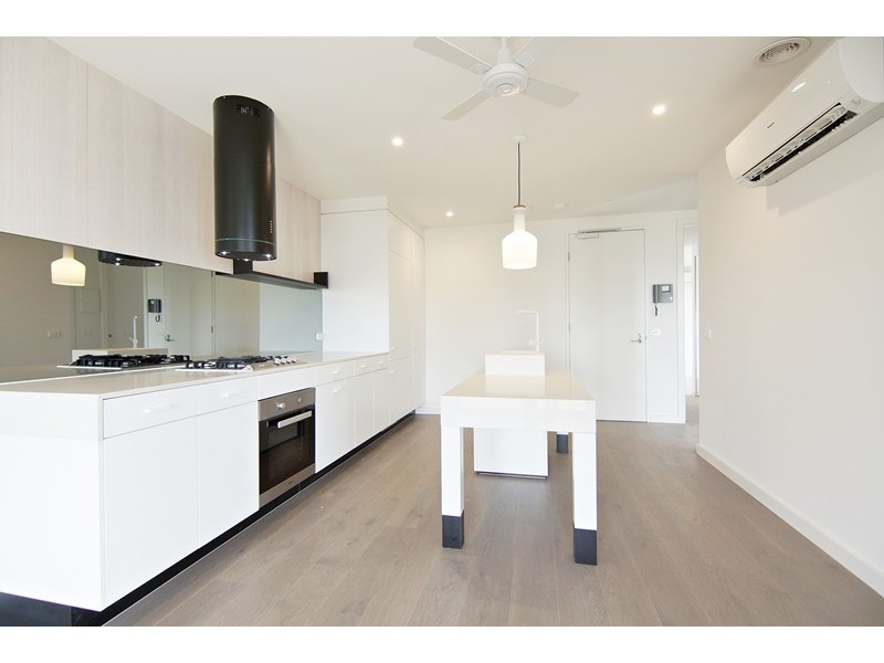 1704/6 St Kilda Road, St Kilda VIC 3182