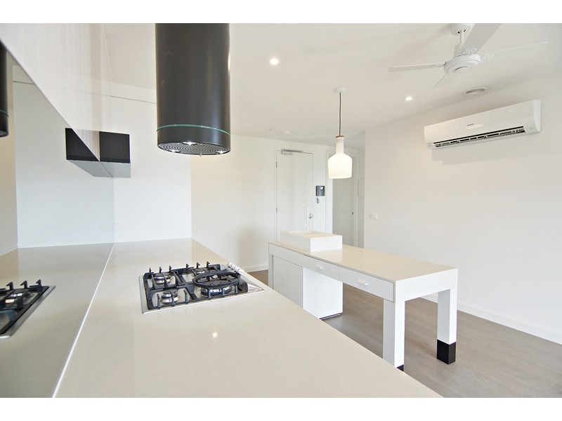 1704/6 St Kilda Road, St Kilda VIC 3182