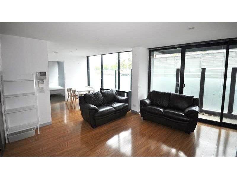 REF 23450/83 Whiteman Street, Southbank VIC 3006