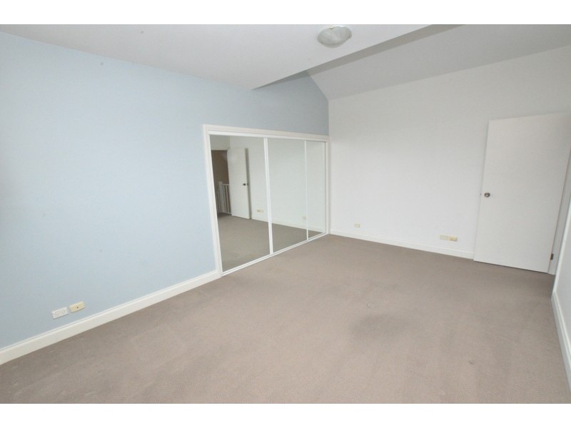 REF 23453/68 Wells Street, Southbank VIC 3006