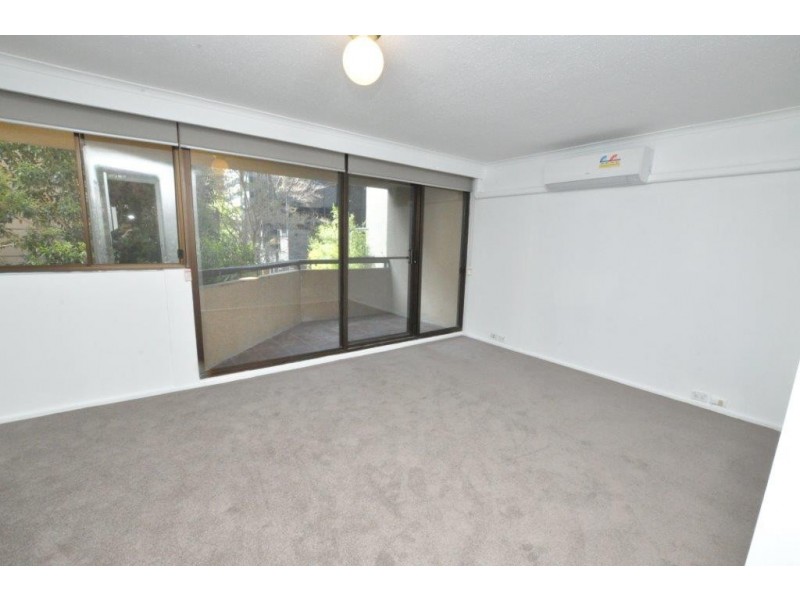 15/27 Queens Road, Melbourne VIC 3000