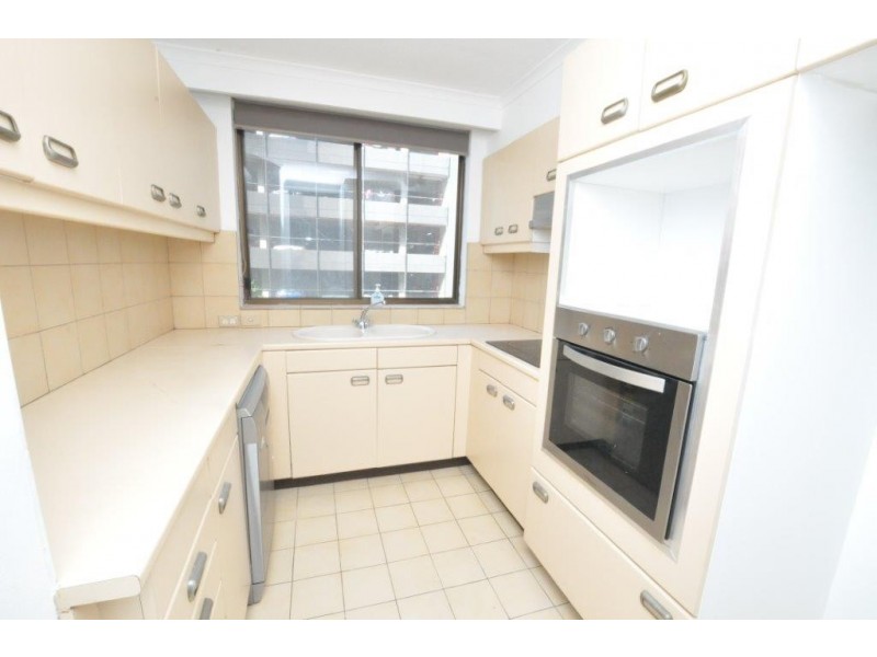 15/27 Queens Road, Melbourne VIC 3000