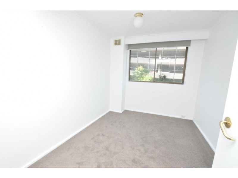 15/27 Queens Road, Melbourne VIC 3000