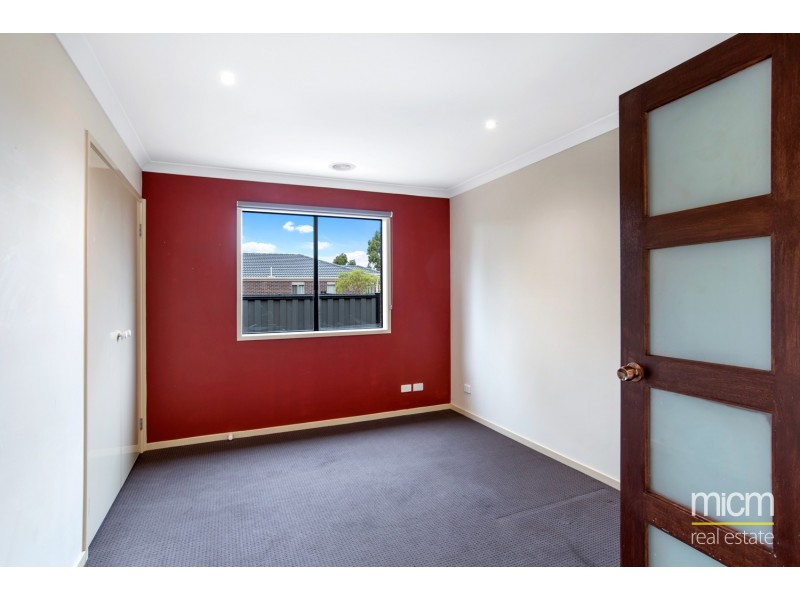 68 Breasley Parkway, Point Cook VIC 3030