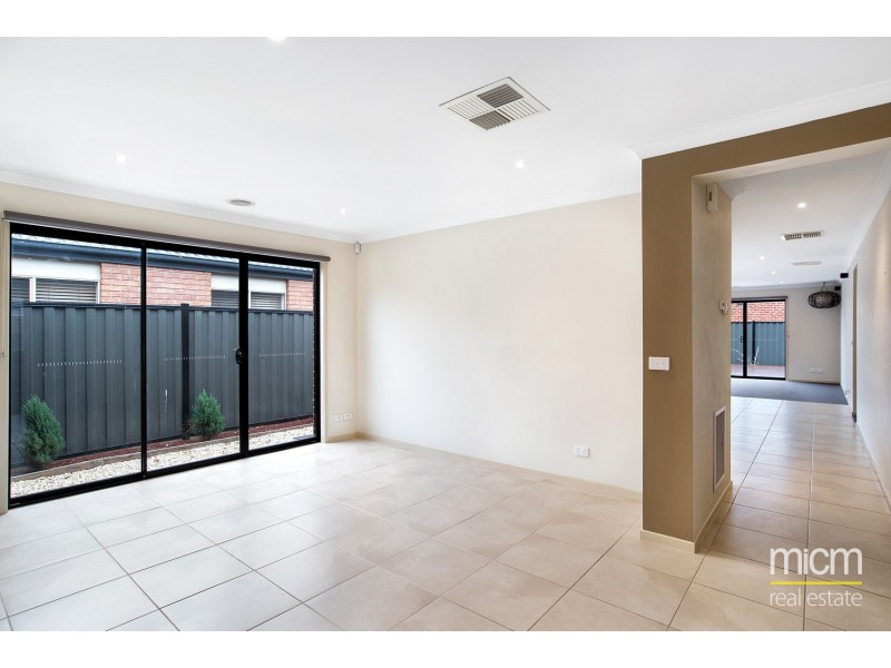 68 Breasley Parkway, Point Cook VIC 3030