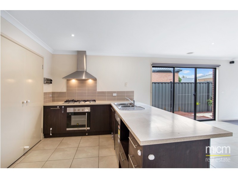 68 Breasley Parkway, Point Cook VIC 3030