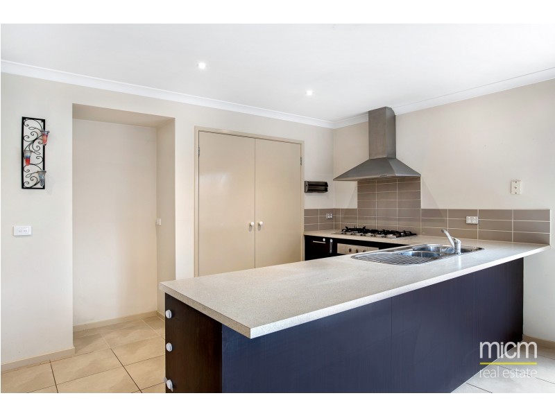 68 Breasley Parkway, Point Cook VIC 3030