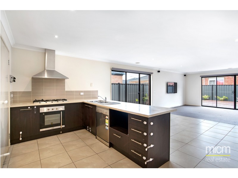 68 Breasley Parkway, Point Cook VIC 3030